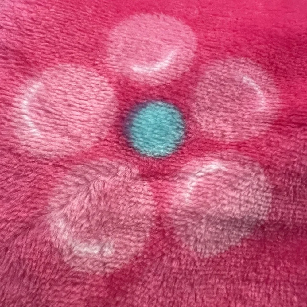 Betsey Johnson Pink Ultra Plush Boba Tea Drink Throw Blanket 50 x 60 NWT